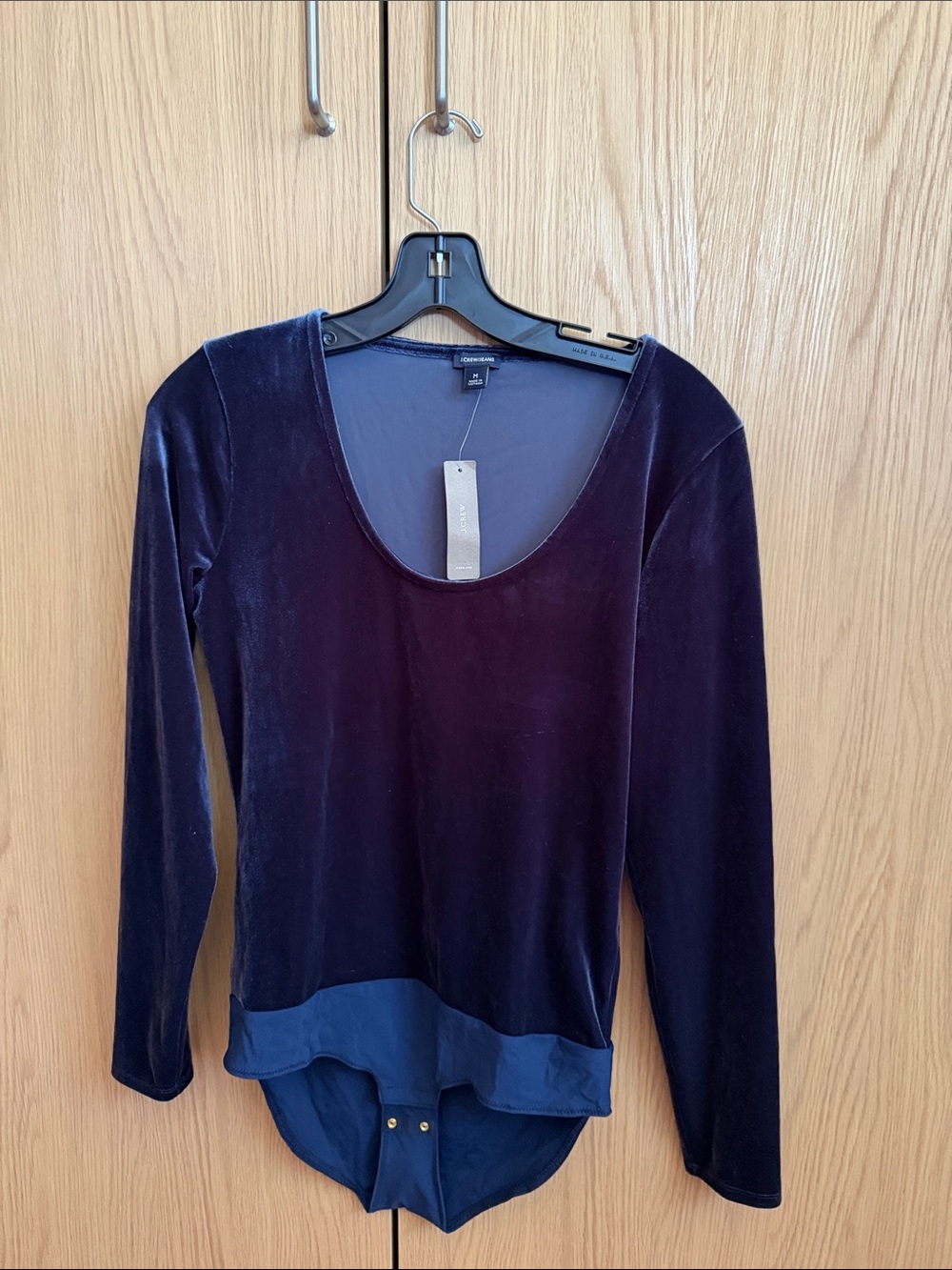 Velvet Long-Sleeve Scoop-Neck Bodysuit in Deep Navy